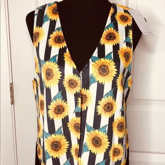 CRAZY TRAIN Sunflower Boho Fringe Vest Halloween M - Picture 10 of 12